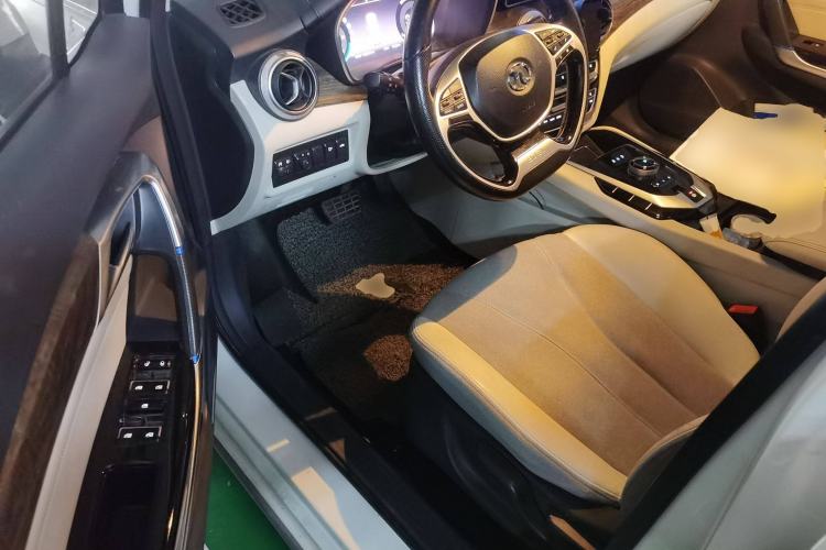 Used BAIC Beijing EU5 2018 R500 Smart Wind Edition
