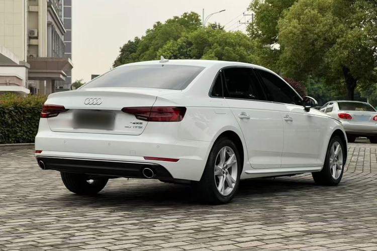 Used Audi A4L 2018 30th Anniversary Edition 40 TFSI Trendy Model Rear Right 45 Deg