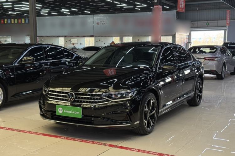 Used Volkswagen Magotan 2025 Revised Version 2 Zhongxiang Edition 330TSI DSG Luxury Trim