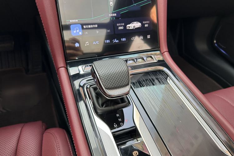 Used Hongqi H5 2025 2.0T Automatic Xuan Ying Edition Interior 10