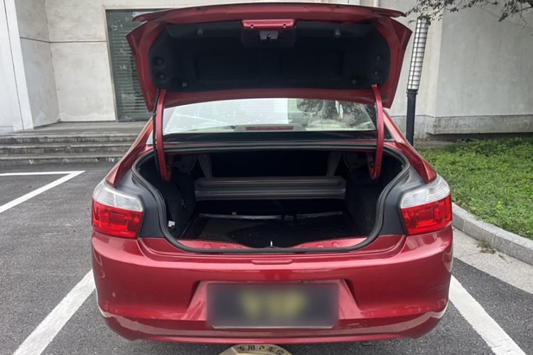 Used Citroen Elysee 2014 1.6L Manual Fashion Edition
