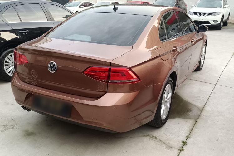 Used Volkswagen Lamando 2017 230TSI DSG Fashion Edition
