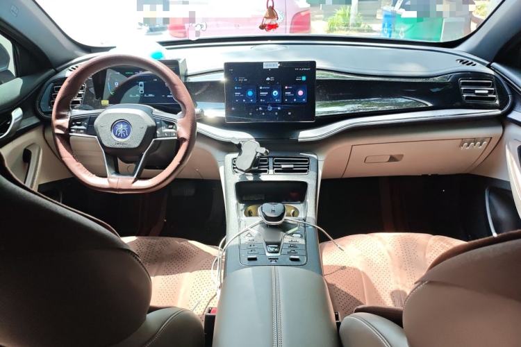 Used BYD Qin PLUS 2024 HONOR Edition DM-i 55KM Leading Model
