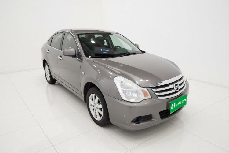 Used Nissan Sylphy 2016 Classic 1.6XE Manual Leading Edition Exterior 2