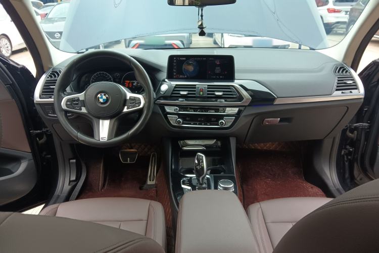 Used BMW X3 2019 xDrive25i M Sport Package Center Console