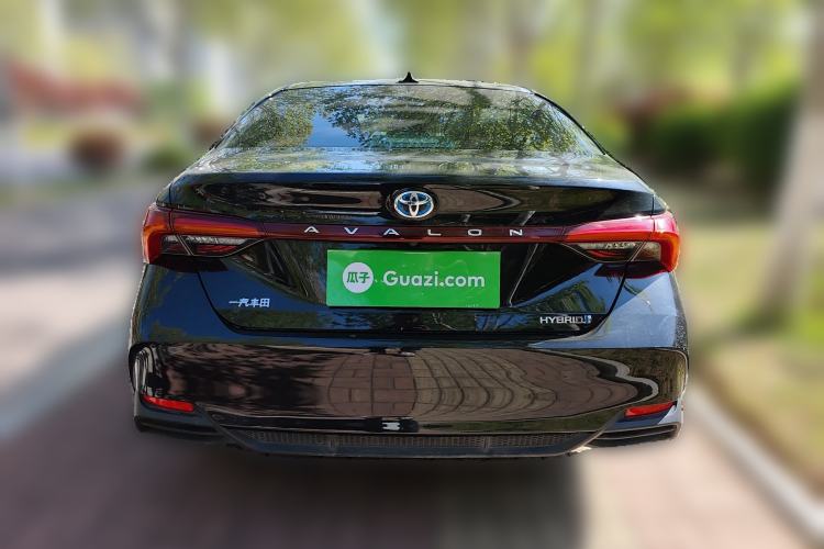 Used Toyota Avalon 2019 Dual-Engine 2.5L Luxury Edition China VI Standard
