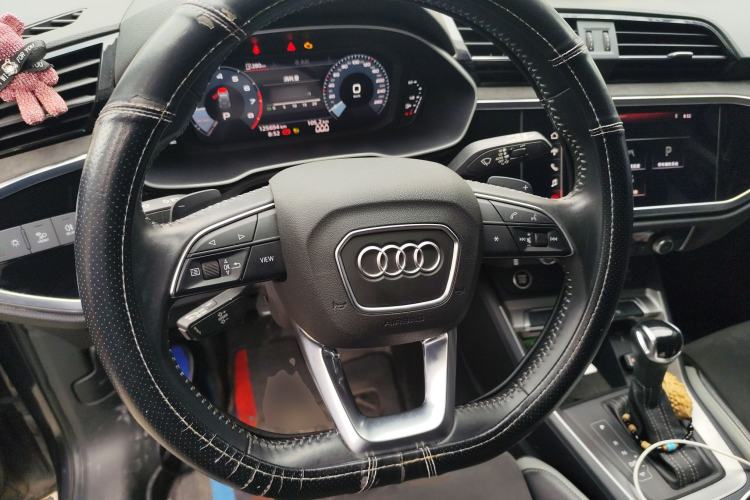 Used Audi Q3 2021 35 TFSI Fashion Dynamic Model
