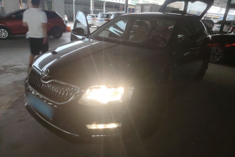 Used Skoda Octavia 2017 1.6L Automatic Smart Drive Edition