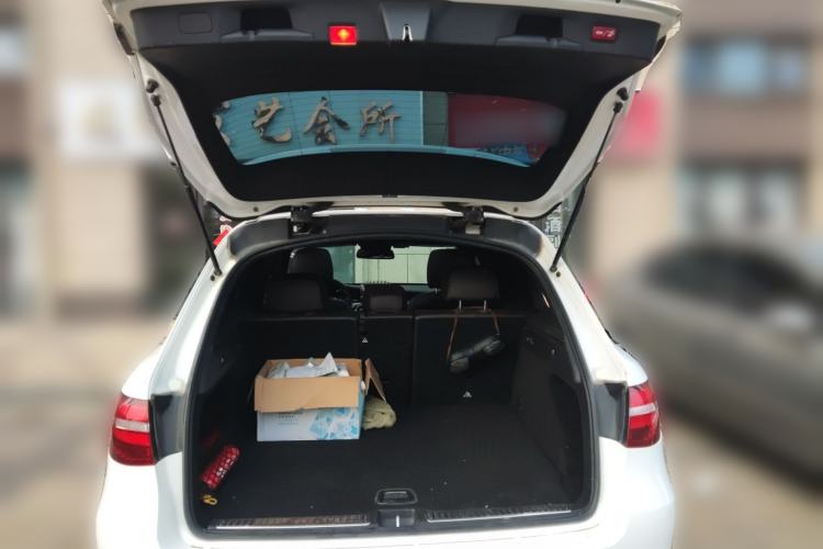 Used Mercedes-Benz GLC 2017 GLC 260 4MATIC Luxury Model
