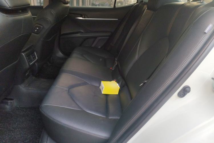 Used Toyota Camry 2023 2.0G Luxury Edition