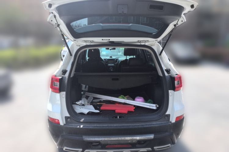 Used CHANGAN CS75 2014 2.0L Manual Luxury Version China IV Standard
