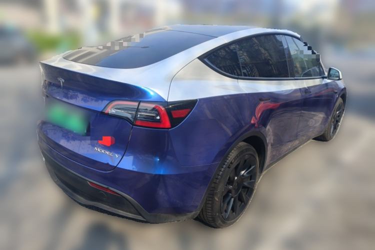 Used Tesla Model Y 2024 Long-Range All-Wheel-Drive Version