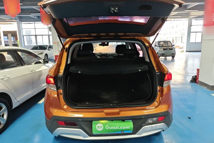 Used Soueast DX3 2016 1.5T CVT Flagship Model Trunk