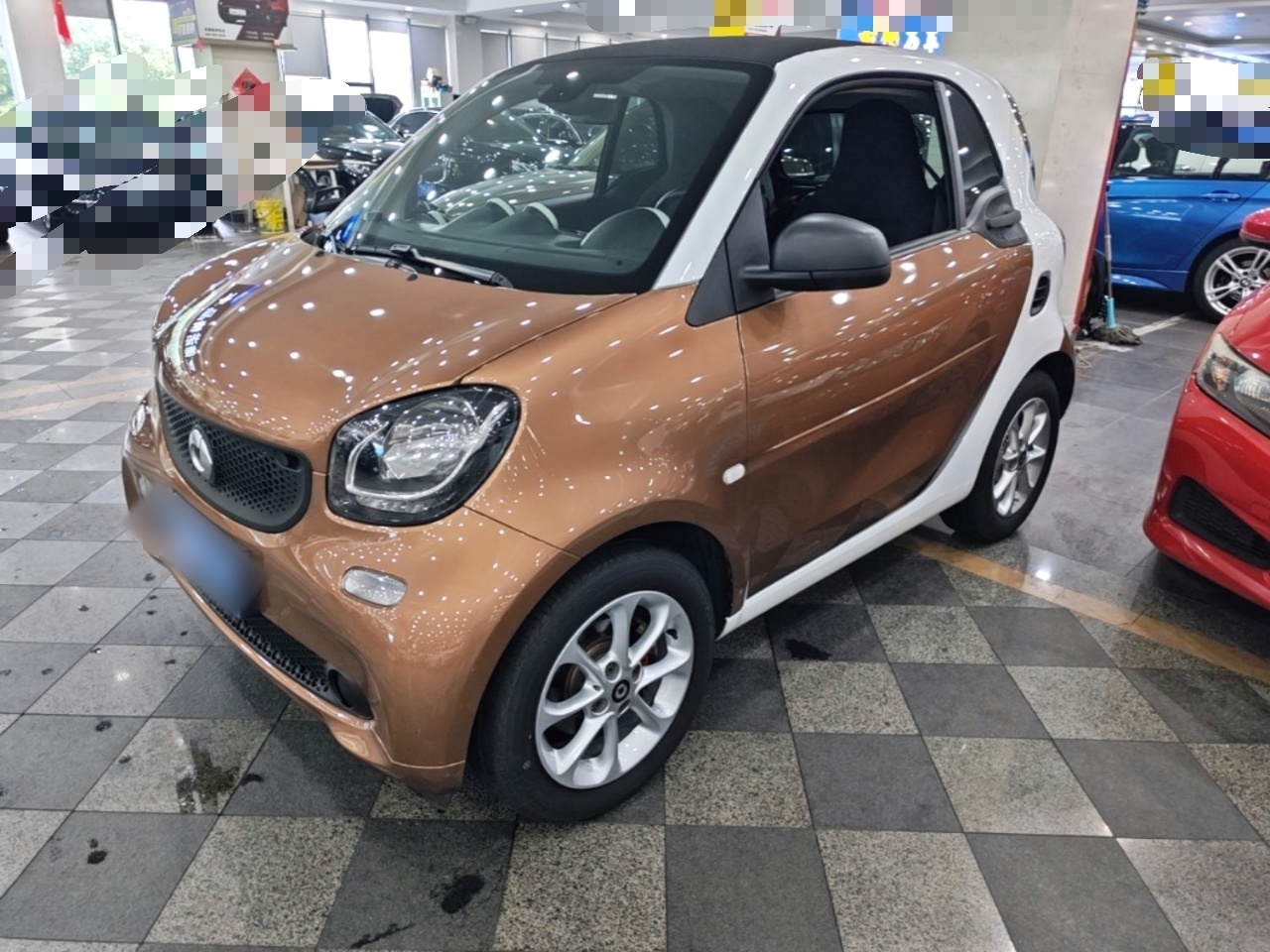 Под передней частью автомобиля