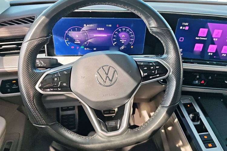 Used Volkswagen Tavendor 2023 380TSI Four-Wheel Drive R-Line Cruise Edition
