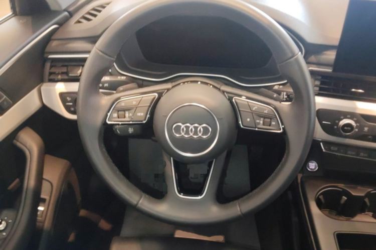 Used Audi A4L 2024 40 TFSI Fashion Dynamic Model Steering Wheel