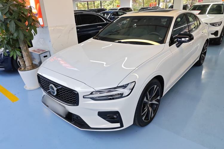 Used Volvo S60 2025 B5 Zhiya Sport Edition