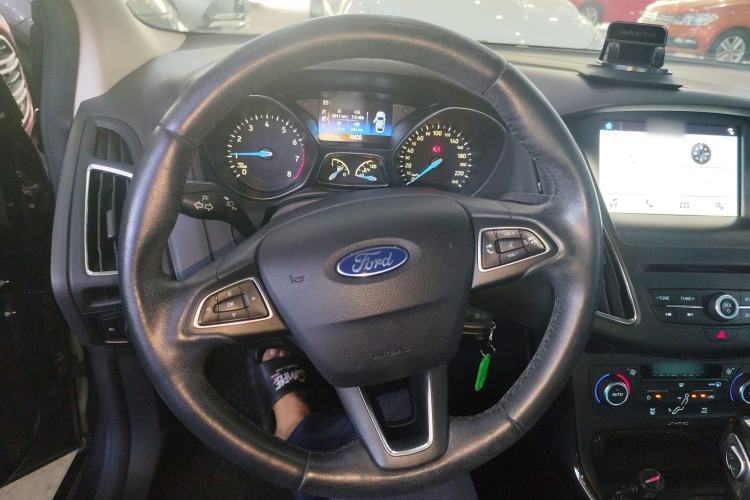 Used Ford Focus 2017 Sedan EcoBoost 180 Automatic Elite Model