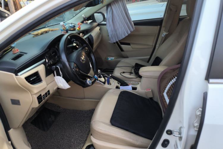 Used Toyota Corolla 2016 Dual-Engine 1.8L E-CVT Elite Edition