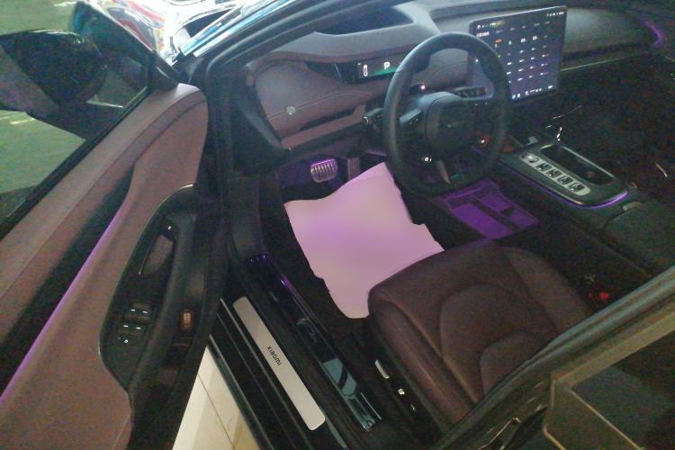 Used Xiaomi Auto SU7 2024 Four-Wheel Drive Ultra-Long Range Advanced Intelligent Driving Max Edition