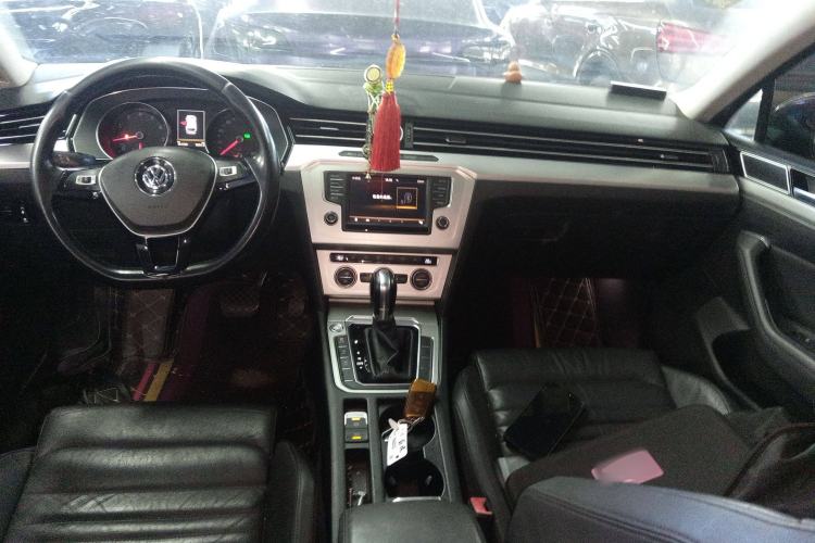 Used Volkswagen Variant 2017 380TSI Two-Wheel Drive Comfort Edition