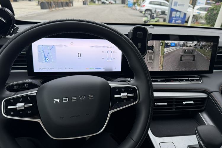 Used Roewe D5X DMH 2024 135 Luxury Edition