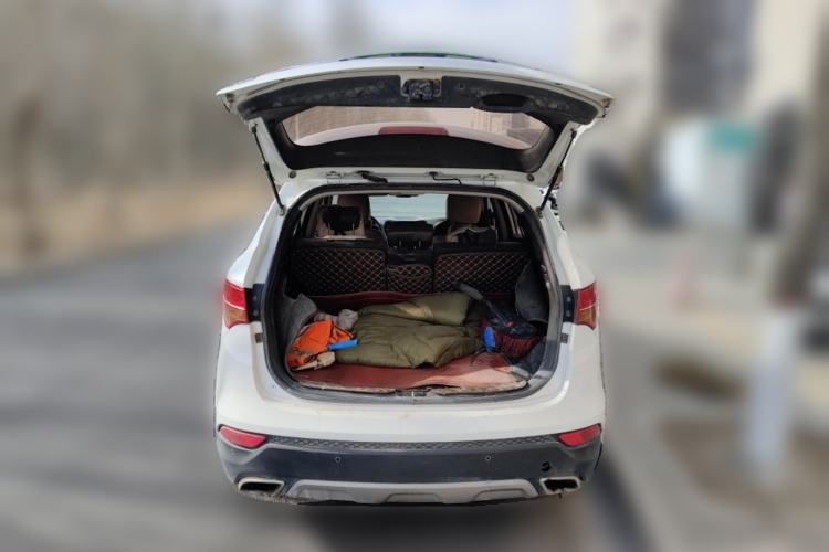 Used Hyundai Santa Fe 2015 2.0T Automatic All-Wheel Drive Smart Version 5 Seats
