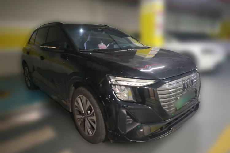 Used Audi Q5 e-tron 2023 40 e-tron Shining Edition Mecha Kit
