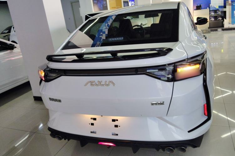 Used Dongfeng Aeolus Yixuan 2023 Mach Edition 1.5L Automatic Chasing Wind Version Rear