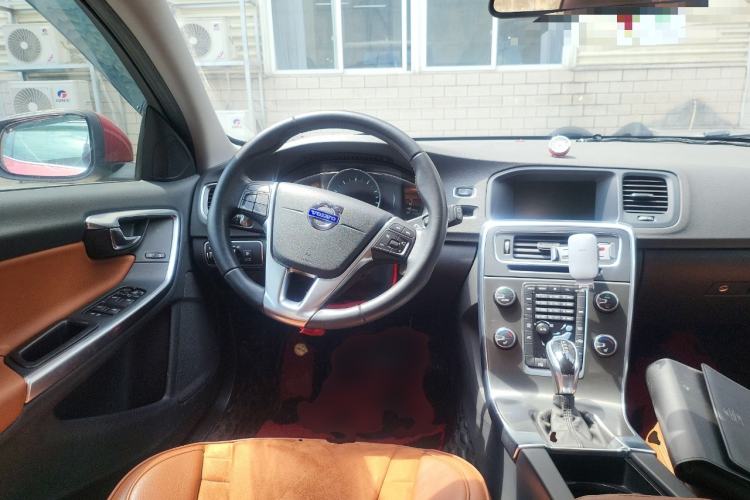 Used Volvo V60 2014 Restyled T5 Zhiya Edition Steering Wheel