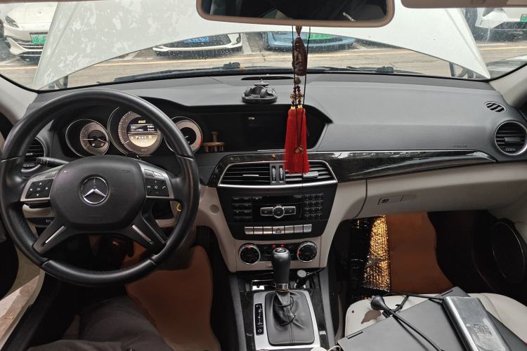 Used Mercedes-Benz C-Class 2011 C 200 CGI Fashion Model