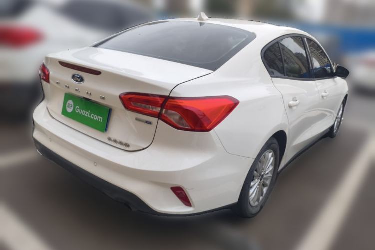 Used Ford Focus 2019 Sedan EcoBoost 125 Automatic Trendy Model China VI Standard