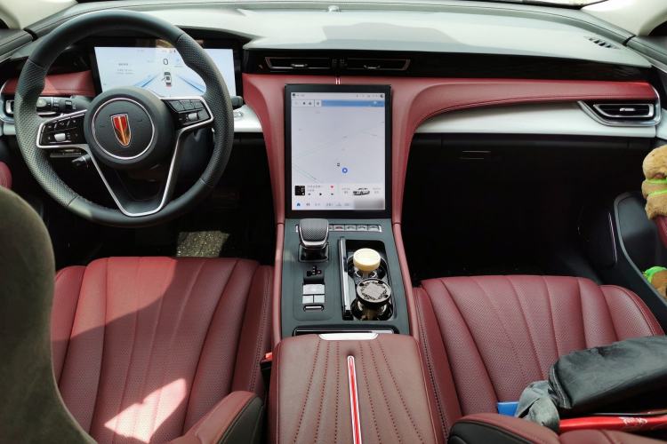 Used Hongqi H5 PHEV 2025 170 Super Hybrid Version Center Console