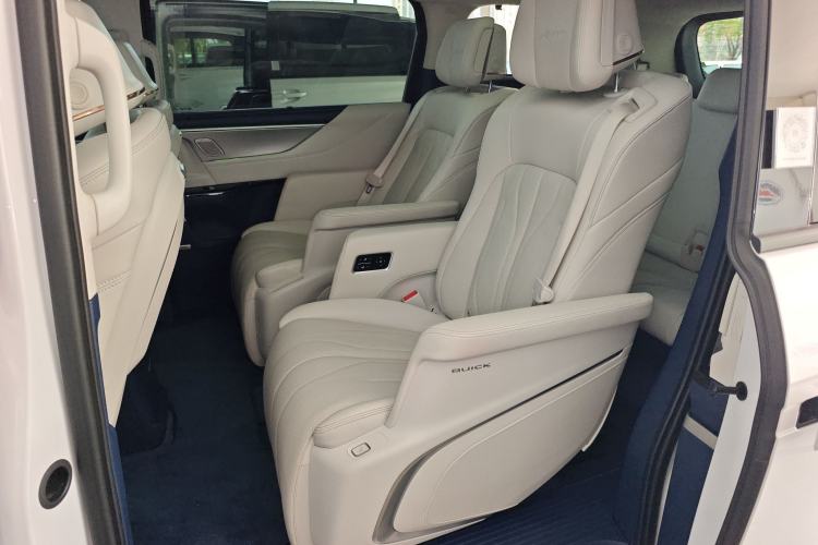 Used Buick GL8 New Energy 2024 Lu Zun Luxury Edition 7-Seater Left Rear Seat