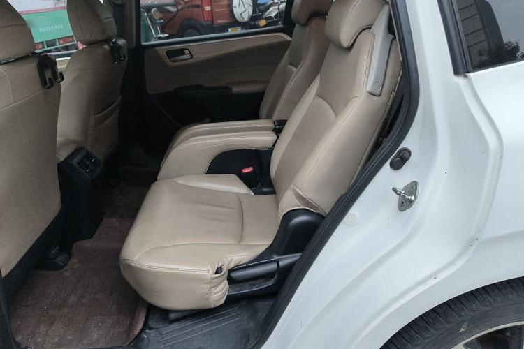 Used Honda Jade 2013 1.8L CVT Luxury Edition 6 seats
