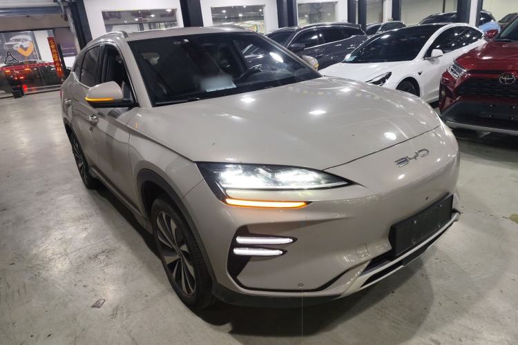 Used BYD Song PLUS New Energy 2023 Champion Edition EV 520KM Flagship Model