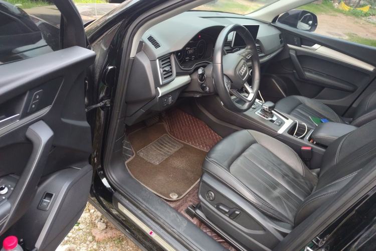 Used Audi Q5L 2020 Updated 40 TFSI Prestige Fashion Edition Driver Seat