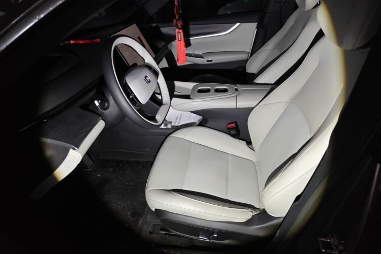 Used CHANGAN NEVO A07 2025 Blue Whale Range-Extending Model 140 Elite Version
