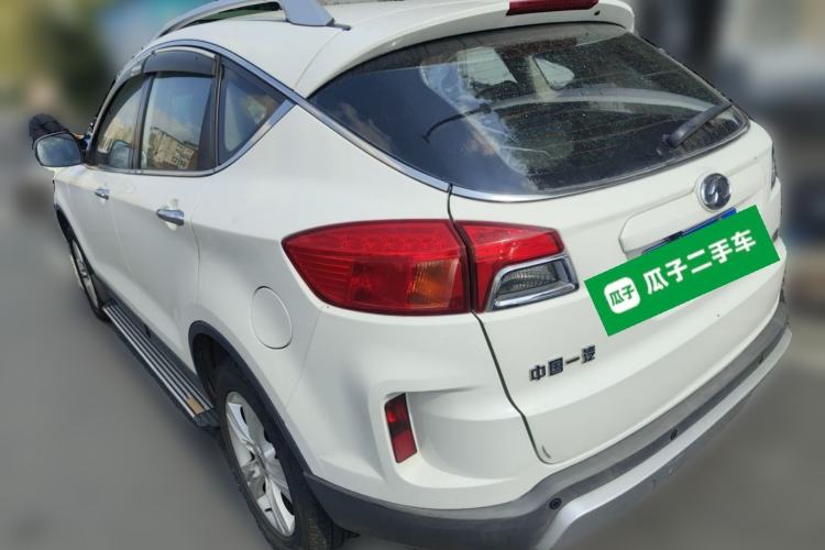 Used Bestune X80 2015 2.0L automatic comfort version