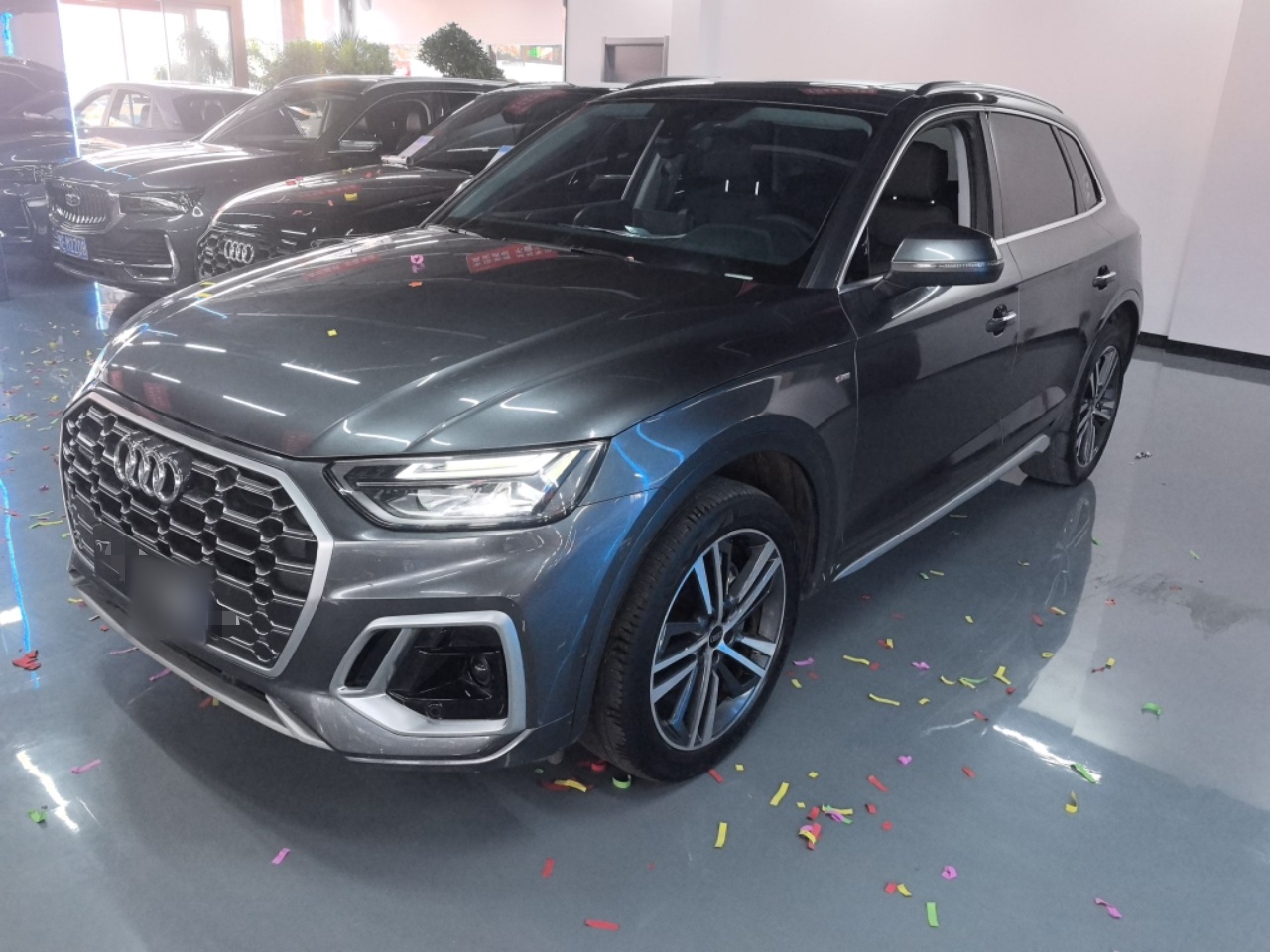 Под передней частью автомобиля