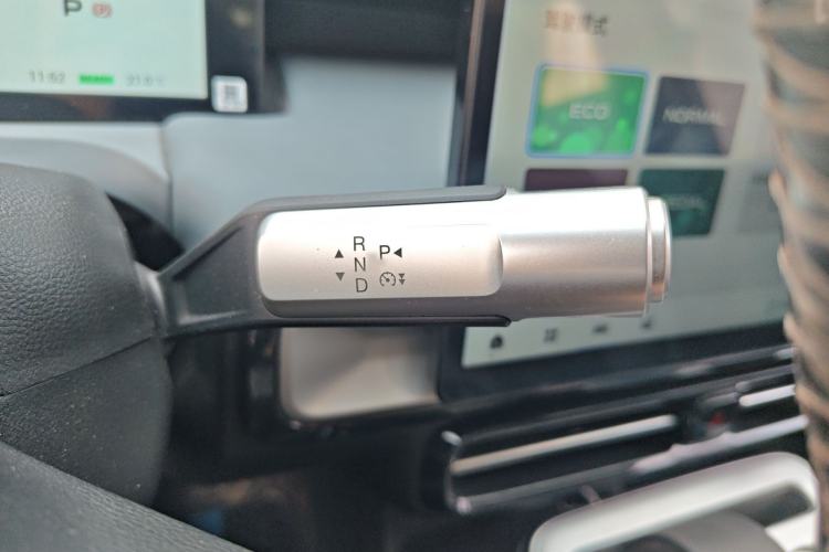 Used AION Y 2023 Plus 510 Smart Edition Gear Lever