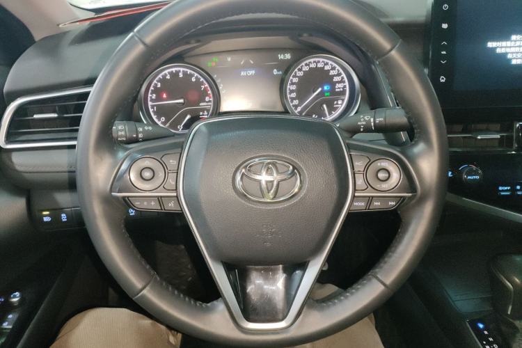 Used Toyota Camry 2021 2.0G Luxury Edition
