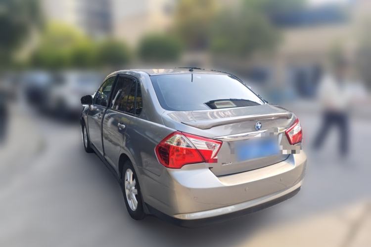 Used Venucia D50 2013 1.6L Manual Fashion Edition
