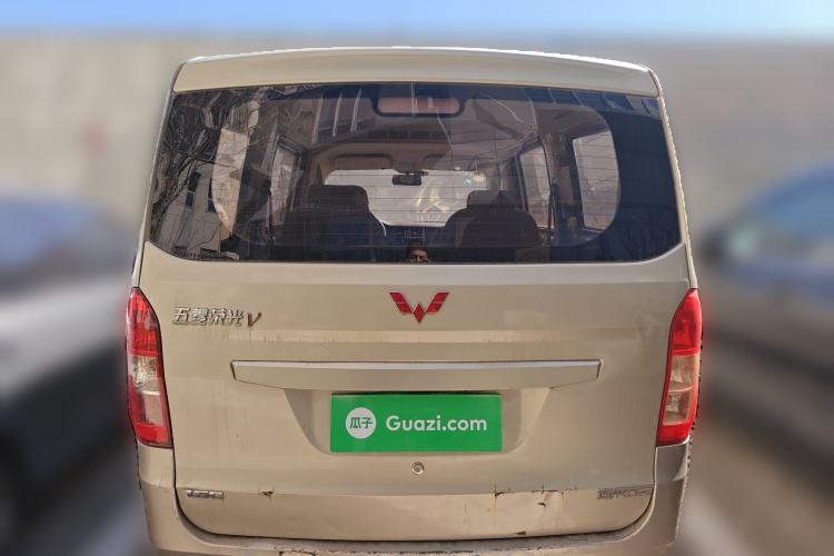 Used Wuling Rongguang V 2016 1.5L Standard Version Rear