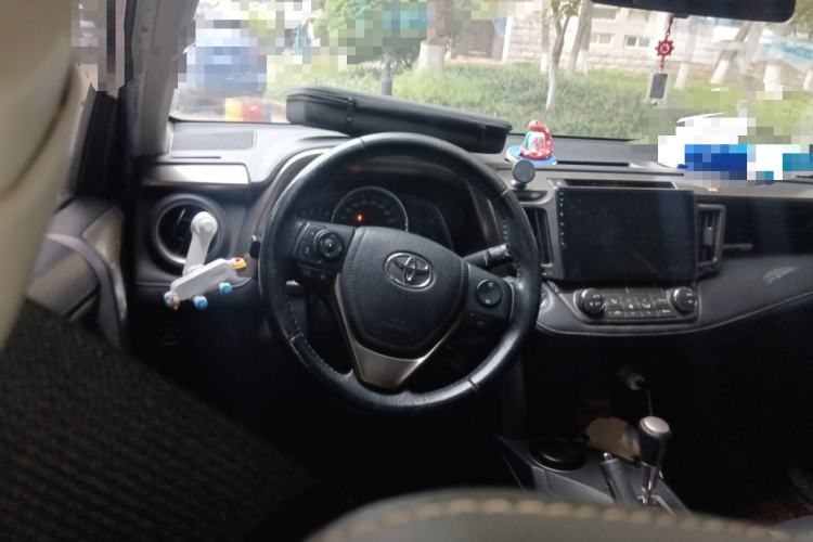 Used Toyota RAV4 2013 2.0L CVT Four-Wheel Drive New Edition
