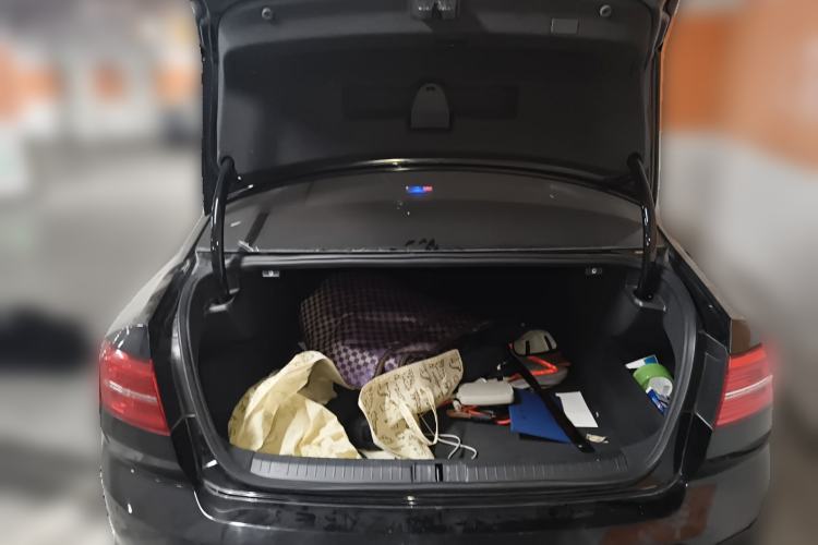 Used Volkswagen Magotan 2017 330TSI DSG Leading Model Trunk