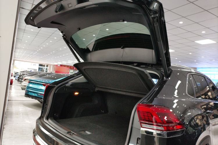 Used Volkswagen Teramont X 2021 330TSI Two-Wheel-Drive Luxury Edition
