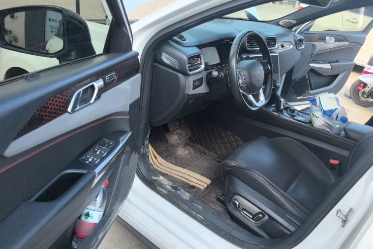 Used Lynk & Co 03 2019 2.0TD Automatic Jing Pro Edition Driver Seat