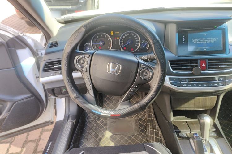 Used Honda Crosstour 2014 2.4L Luxury Edition
