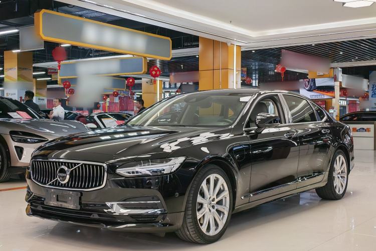 Used Volvo S90 New Energy 2019 T8 E-Drive Hybrid Honor Edition 3 Seats China VI Standard